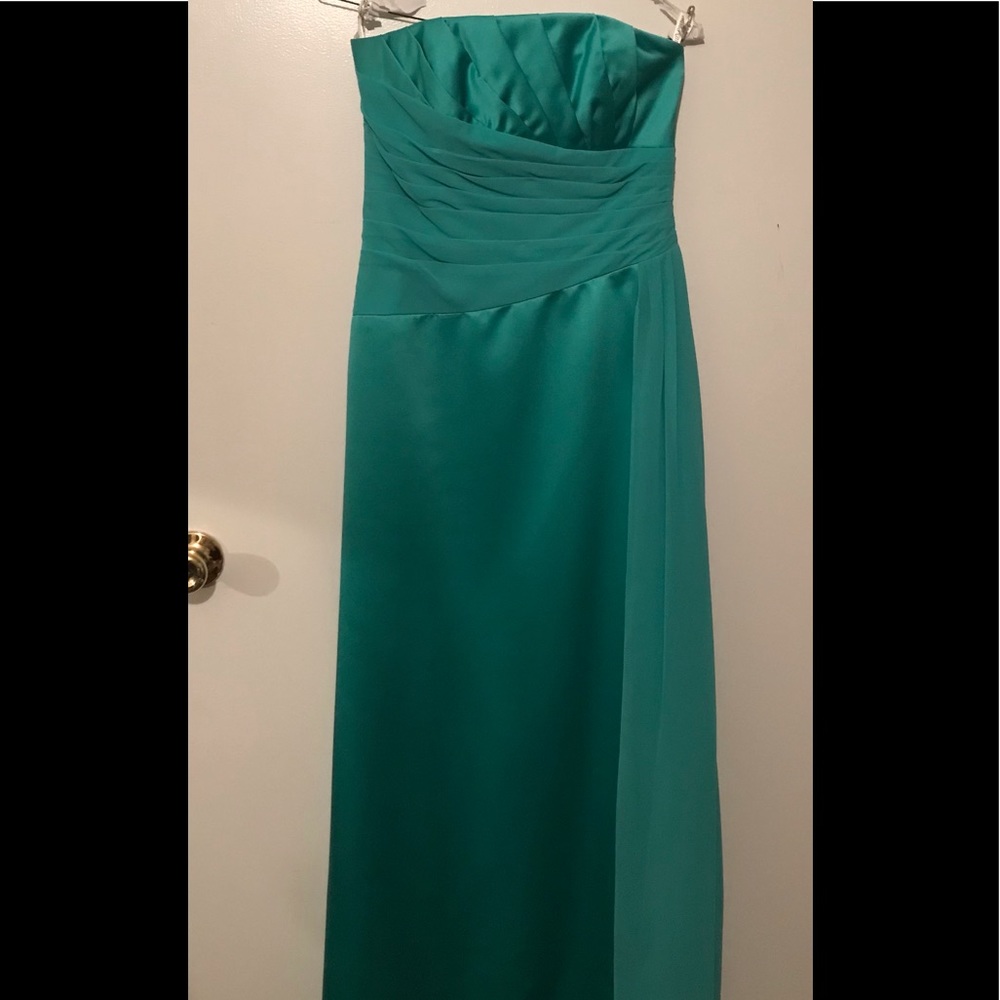 Turquoise Bridesmaid dress. David’s Bridal. Size 2